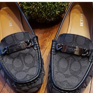 🖤 🐎 SOLD Coach “Olive” Loafer Size 10